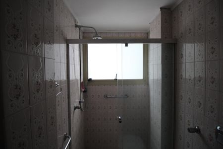 Apartamento à venda com 96m², 2 quartos e 2 vagasBanheiro da Suíte 1