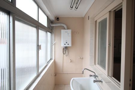 Apartamento à venda com 96m², 2 quartos e 2 vagasÁrea de Serviço