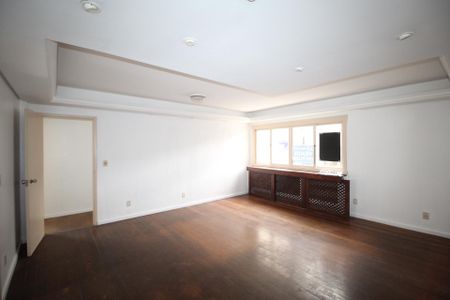 Apartamento à venda com 96m², 2 quartos e 2 vagasSala 