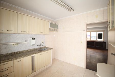 Apartamento à venda com 96m², 2 quartos e 2 vagasCozinha