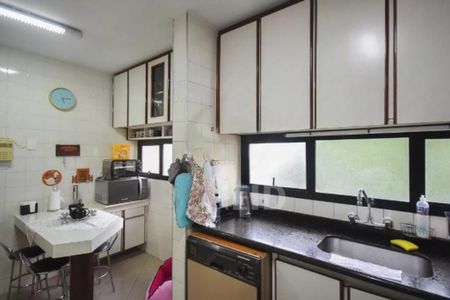 Apartamento à venda com 132m², 3 quartos e 3 vagas