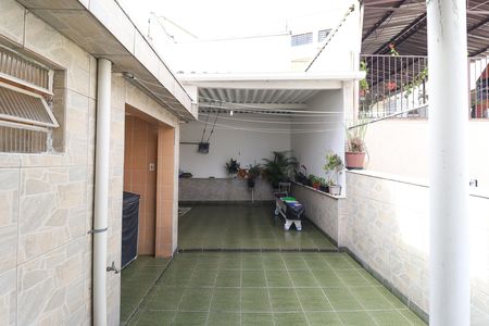 Casa à venda com 220m², 3 quartos e 2 vagas