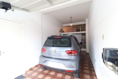 Casa à venda com 220m², 3 quartos e 2 vagas