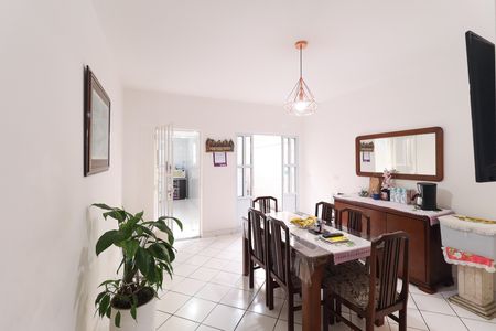 Casa à venda com 220m², 3 quartos e 2 vagas