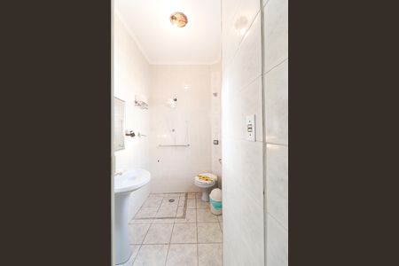 Casa à venda com 220m², 3 quartos e 2 vagas