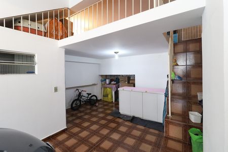 Casa à venda com 220m², 3 quartos e 2 vagas
