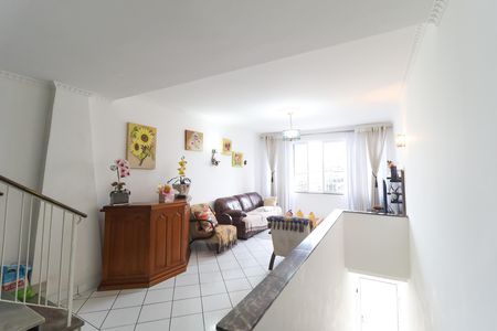 Casa à venda com 220m², 3 quartos e 2 vagas