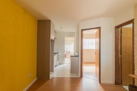Sala de casa para alugar com 2 quartos, 43m² em Campo de Santana, Curitiba