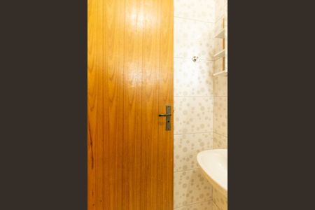 Casa para alugar com 43m², 2 quartos e 1 vaga Casa para alugar com 43m², 2 quartos e 1 vagaBanheiro Social