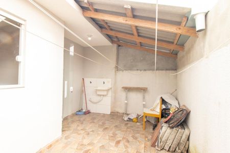 Casa para alugar com 43m², 2 quartos e 1 vaga Casa para alugar com 43m², 2 quartos e 1 vagaÁrea de Serviço