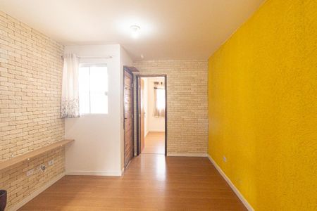 Sala de casa para alugar com 2 quartos, 43m² em Campo de Santana, Curitiba