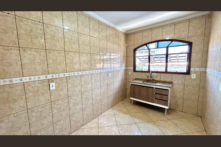 Casa para alugar com 75m², 2 quartos e sem vaga Casa para alugar com 75m², 2 quartos e sem vagaCozinha