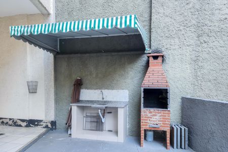 Apartamento à venda com 58m², 1 quarto e 1 vaga Apartamento à venda com 58m², 1 quarto e 1 vagaÁrea comum - Churrasqueira