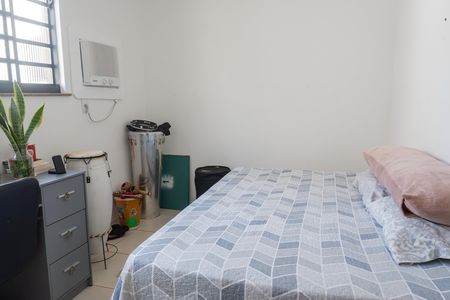 Casa de condomínio à venda com 256m², 5 quartos e 1 vaga Casa de condomínio à venda com 256m², 5 quartos e 1 vagaQuarto 1