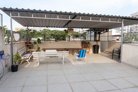 Casa de condomínio à venda com 256m², 5 quartos e 1 vaga Casa de condomínio à venda com 256m², 5 quartos e 1 vagaTerraço