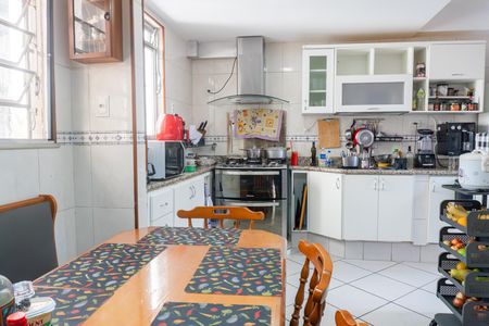 Casa de condomínio à venda com 256m², 5 quartos e 1 vaga Casa de condomínio à venda com 256m², 5 quartos e 1 vagaCozinha