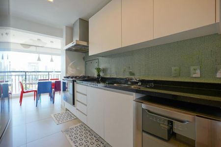 Apartamento à venda com 213m², 4 quartos e 4 vagas