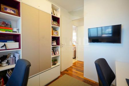 Apartamento à venda com 213m², 4 quartos e 4 vagas