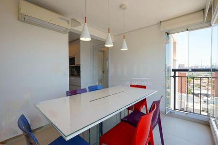 Apartamento à venda com 213m², 4 quartos e 4 vagas