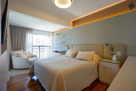 Apartamento à venda com 213m², 4 quartos e 4 vagas