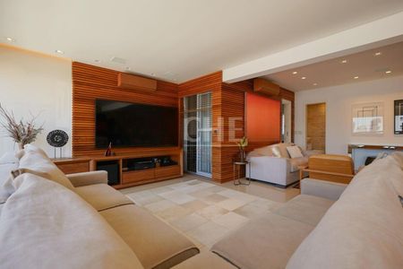Apartamento à venda com 4 quartos, 213m² em Santo Amaro, São Paulo