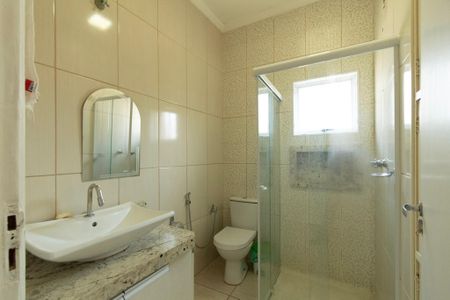 Casa para alugar com 99m², 3 quartos e 1 vaga Casa para alugar com 99m², 3 quartos e 1 vagaBanheiro
