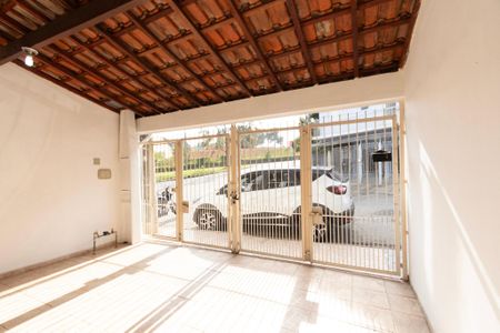 Casa para alugar com 99m², 3 quartos e 1 vaga Casa para alugar com 99m², 3 quartos e 1 vagaGaragem