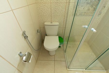 Casa para alugar com 99m², 3 quartos e 1 vaga Casa para alugar com 99m², 3 quartos e 1 vagaBanheiro