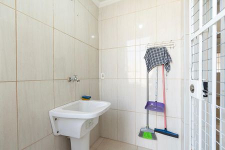 Casa para alugar com 99m², 3 quartos e 1 vaga Casa para alugar com 99m², 3 quartos e 1 vagaÁrea de Serviço
