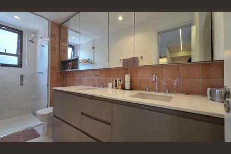 Apartamento à venda com 142m², 3 quartos e 2 vagas