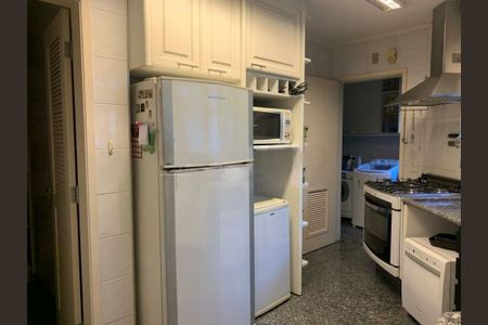 Apartamento à venda com 130m², 3 quartos e 3 vagas