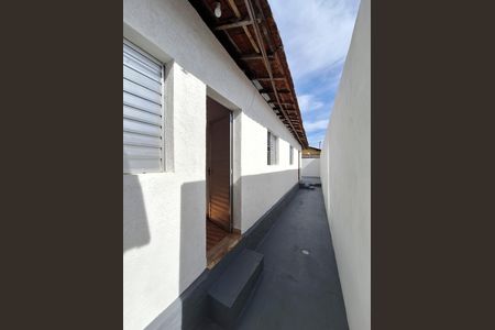 Casa para alugar com 200m², 2 quartos e sem vaga Casa para alugar com 200m², 2 quartos e sem vagaEntrada