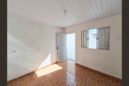 Casa para alugar com 200m², 2 quartos e sem vaga Casa para alugar com 200m², 2 quartos e sem vagaSala