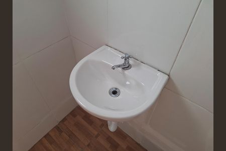 Casa para alugar com 200m², 2 quartos e sem vaga Casa para alugar com 200m², 2 quartos e sem vagaBanheiro