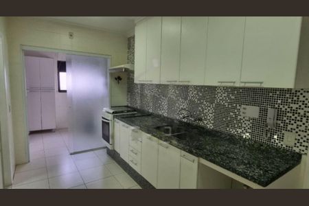 Apartamento à venda com 115m², 4 quartos e 3 vagas