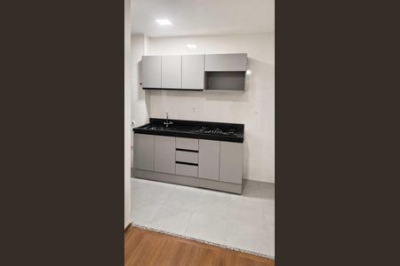 Cozinha de apartamento para alugar com 2 quartos, 44m² em Setor Faicalville, Goiânia