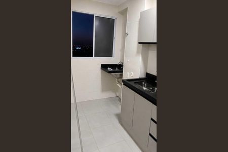 Cozinha de apartamento para alugar com 2 quartos, 44m² em Setor Faicalville, Goiânia