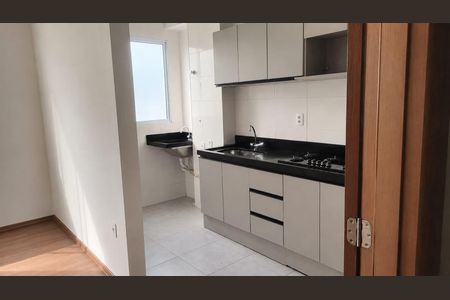 Apartamento para alugar com 44m², 2 quartos e 1 vaga Apartamento para alugar com 44m², 2 quartos e 1 vagaCozinha