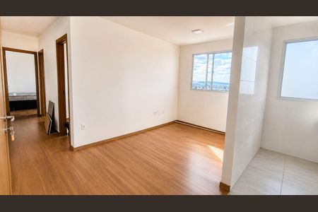Sala de apartamento para alugar com 2 quartos, 44m² em Setor Faicalville, Goiânia