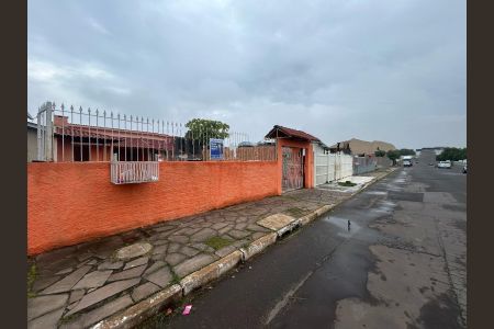 Casa para alugar com 100m², 3 quartos e 2 vagas Casa para alugar com 100m², 3 quartos e 2 vagasFachada