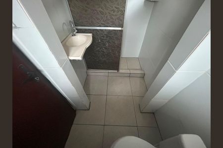Casa para alugar com 100m², 3 quartos e 2 vagas Casa para alugar com 100m², 3 quartos e 2 vagasBanheiro