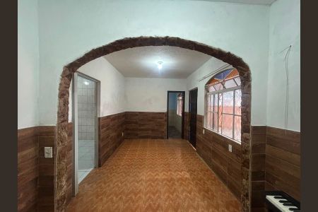 Casa para alugar com 100m², 3 quartos e 2 vagas Casa para alugar com 100m², 3 quartos e 2 vagasSala