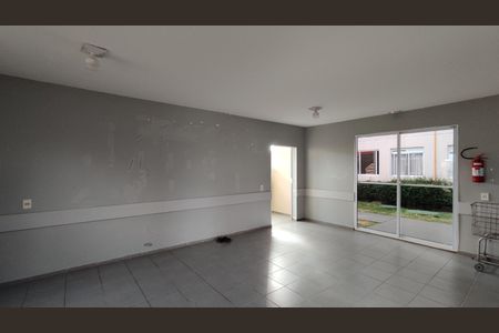 Apartamento para alugar com 44m², 2 quartos e sem vaga Apartamento para alugar com 44m², 2 quartos e sem vagaSalão de Festas
