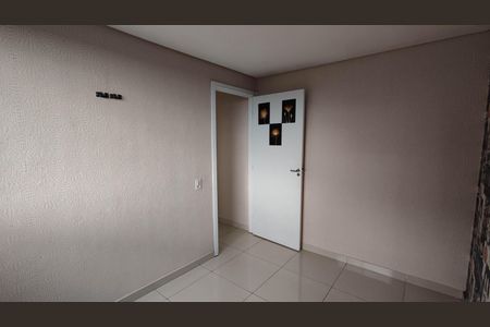 Quarto 2 de apartamento para alugar com 2 quartos, 44m² em Jardim Lourdes, Ferraz de Vasconcelos