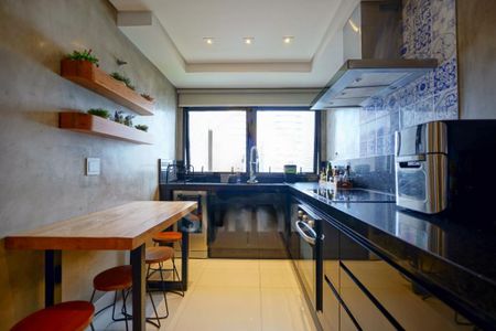 Apartamento à venda com 168m², 3 quartos e 3 vagas