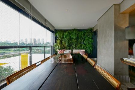 Apartamento à venda com 168m², 3 quartos e 3 vagas
