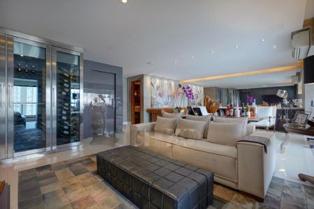 Apartamento à venda com 168m², 3 quartos e 3 vagas