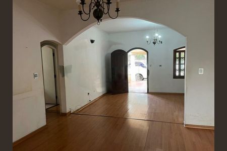Casa à venda com 170m², 2 quartos e 2 vagas