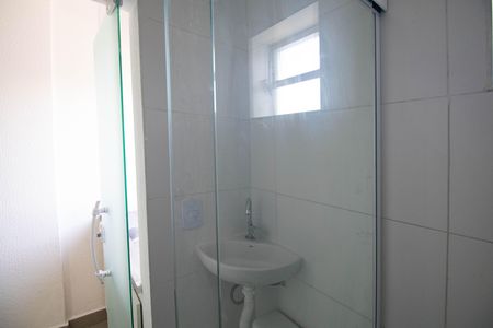 Banheiro de kitnet/studio para alugar com 1 quarto, 11m² em Vila Maria Baixa, São Paulo