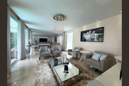 Casa à venda com 3 quartos, 302m² em Interlagos, São Paulo